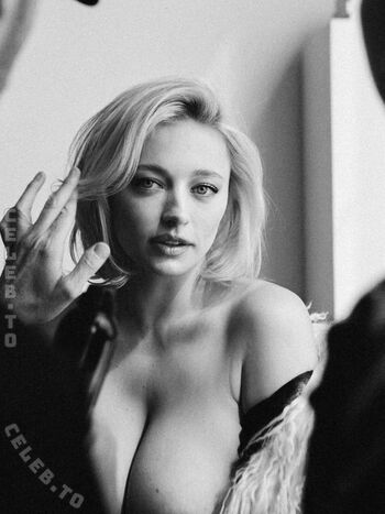 Caroline vreeland  page leaked private photo uncensored HD quality
