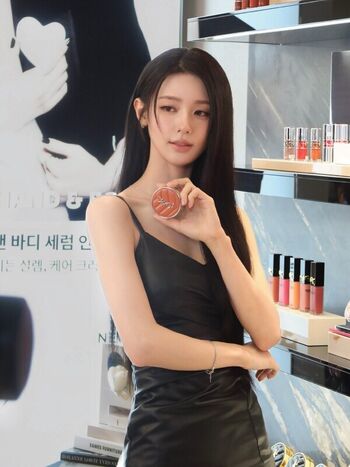 Cho mi yeon leaked private photo uncensored HD quality