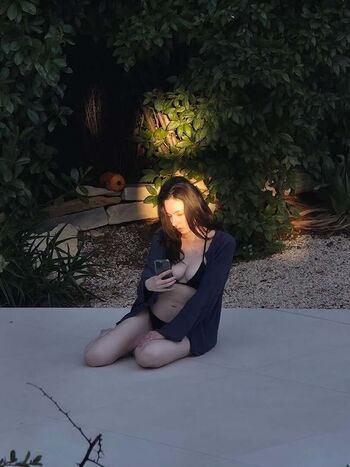 Clara runaway page leaked private photo uncensored HD quality