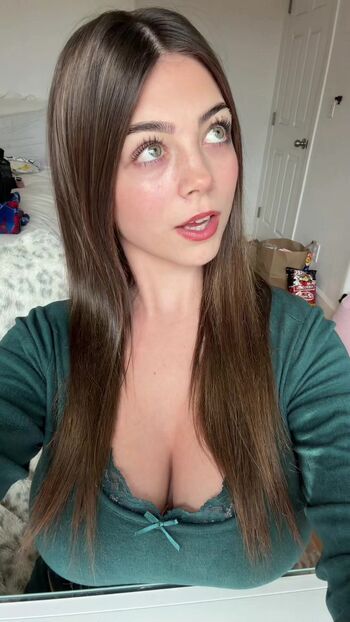 Deeznailss page leaked private photo uncensored HD quality