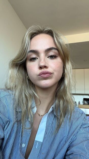 Emma brooks leaked private photo uncensored HD quality