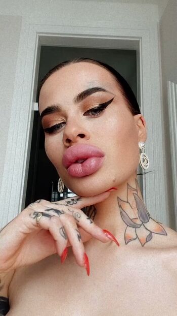 Fetischbarbie page leaked private photo uncensored HD quality