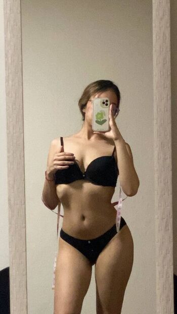 Flavia  page leaked private photo uncensored HD quality
