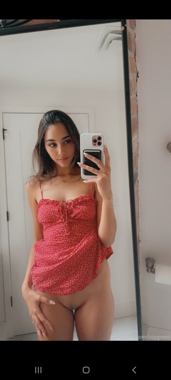 Izzy green  page leaked private photo uncensored HD quality