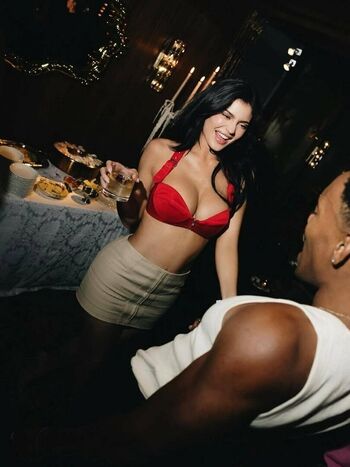 Kylie jenner leaked private photo uncensored HD quality