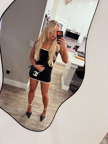Liv morgan  page leaked private photo uncensored HD quality