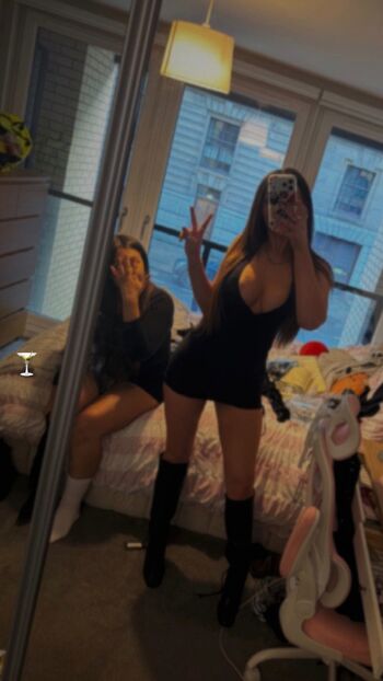 Louiselaingx page leaked private photo uncensored HD quality
