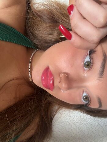 Louiselaingx page leaked private photo uncensored HD quality