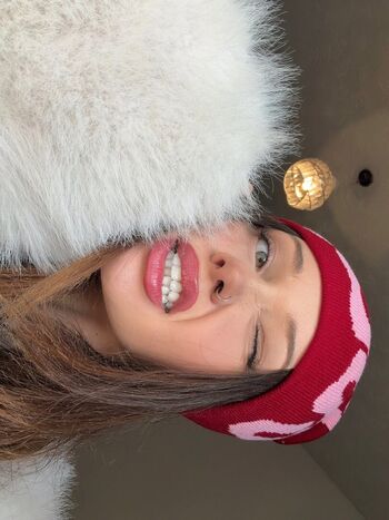 Louiselaingx leaked private photo uncensored HD quality