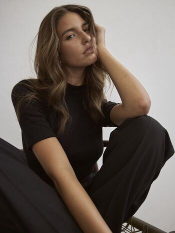Rachelle van waardhuizen  page leaked private photo uncensored HD quality