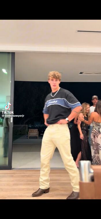 Taylor hudson  page leaked private photo uncensored HD quality