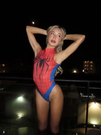 Taylor hudson leaked private photo uncensored HD quality